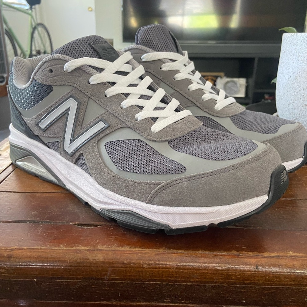 New Balance Men's 1540v3 Motion Control Sneakers Grey M1540GP3 Size13 D
